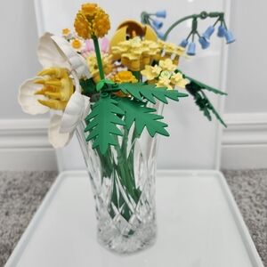 LEGO Botanicals Flower Set Yellow With Instuction Manuel And Unused QR Code
